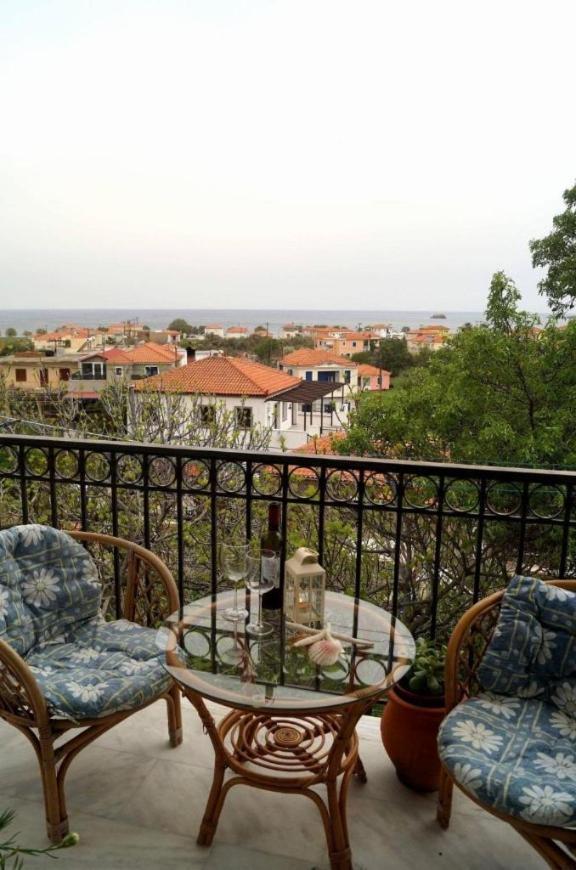 Pygolampida Studios Mytilene Bagian luar foto
